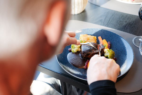 HX Hurtigruten Expeditions MS Fridtjof Nansen Lindstrøm Lifestyle 4 ©Tuan Lam Atomic Pixel.jpg